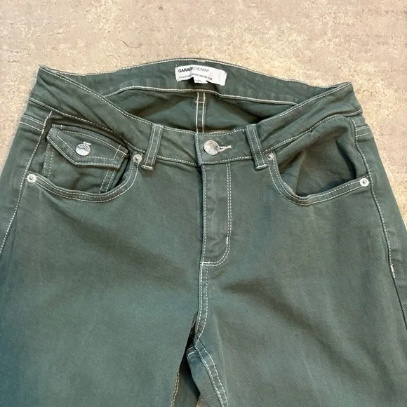 Garage Women's Juniors Green Low Rise Flared Jeans Size 7 - Picture 4 of 11